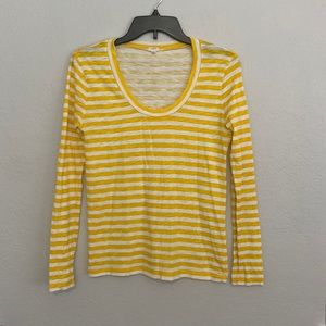 28. Lightweight long sleeve top
